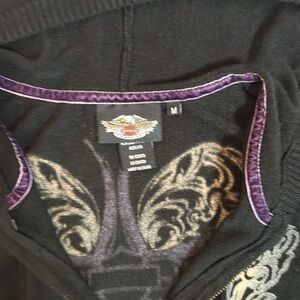 Zipper down light sweatshirt with hoodie